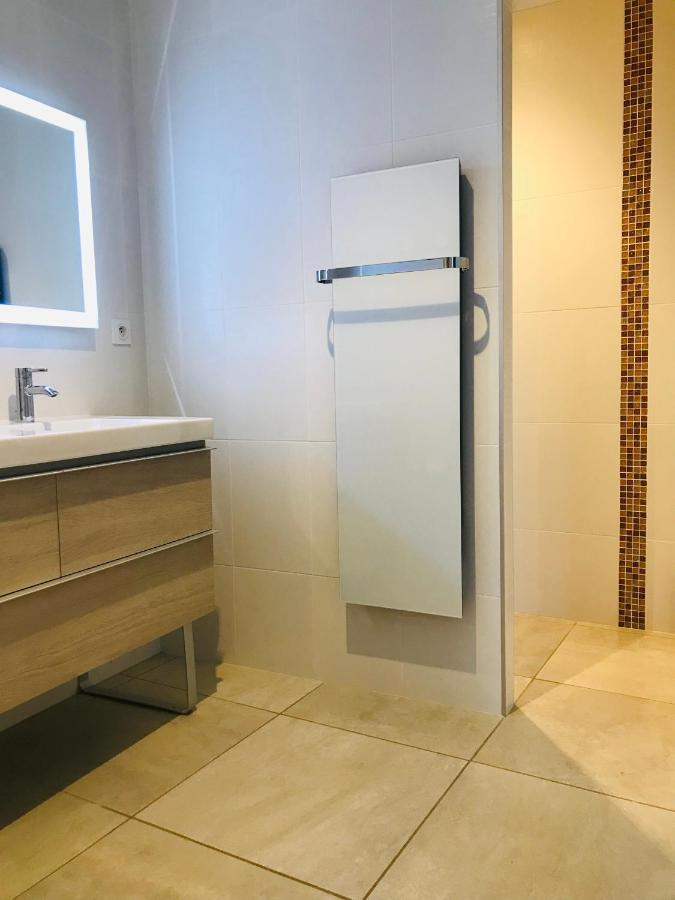 Ferme St Pierre 2 Suites Avec Repas, Piscine, Clim, Cheminee Ou Baignoire Spa Chabeuil エクステリア 写真