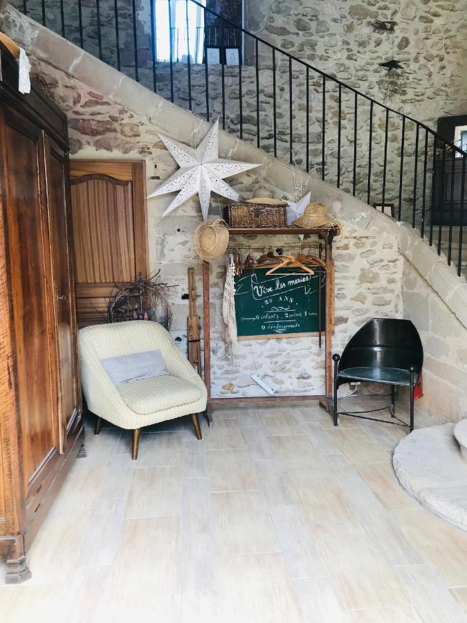 Ferme St Pierre 2 Suites Avec Repas, Piscine, Clim, Cheminee Ou Baignoire Spa Chabeuil エクステリア 写真